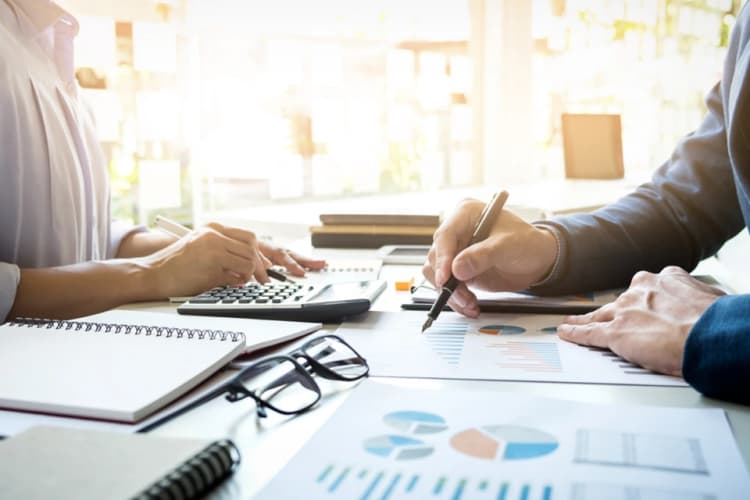 Image for Why a Fixed-Price Contract Is the Worst Choice for Your Project: 3 Key Reasons